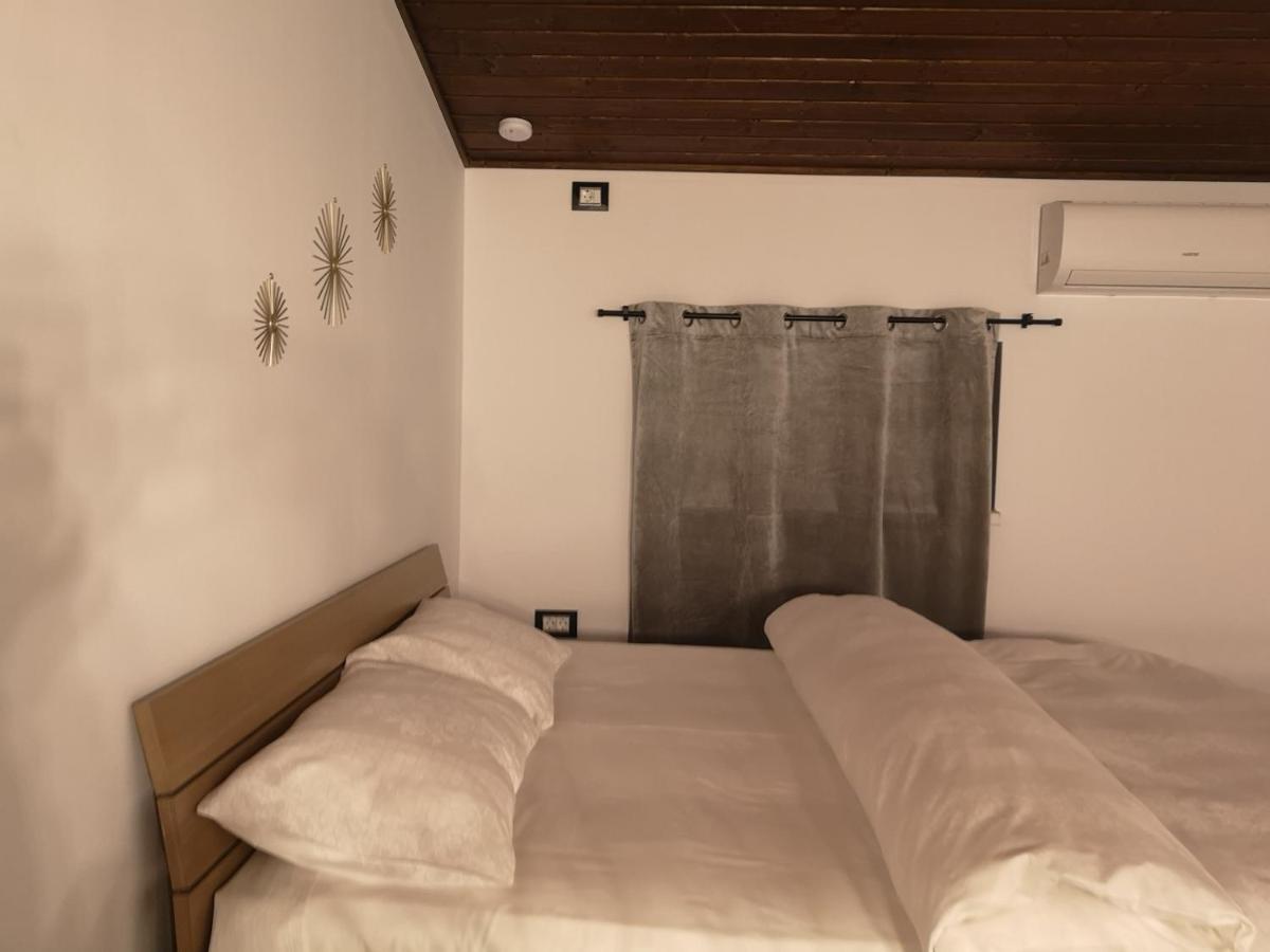 Kopel Haus - Studio - Self Acces Cod Location Balotesti Eksteriør billede
