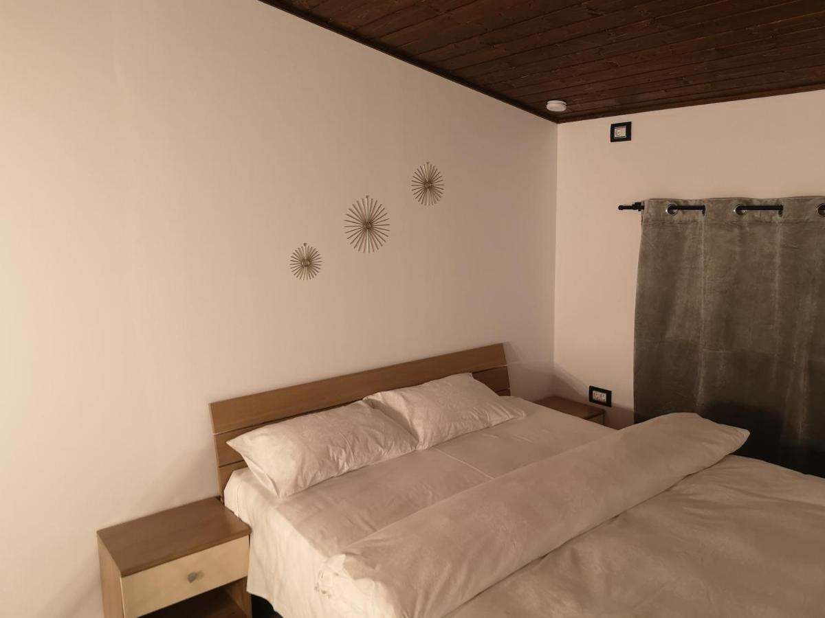 Kopel Haus - Studio - Self Acces Cod Location Balotesti Eksteriør billede